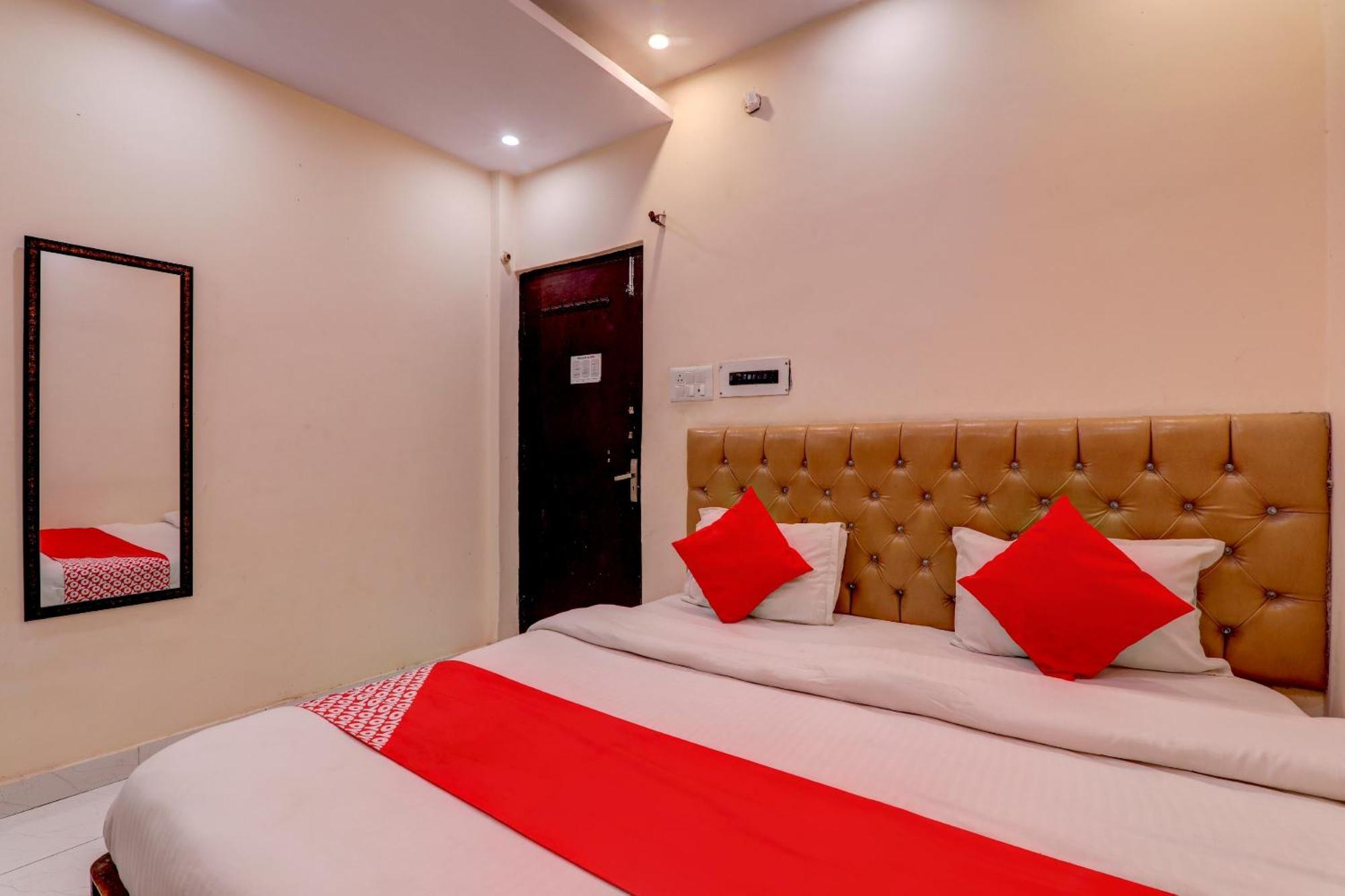Hotel O Moon Palace Near Sahara Ganj Mall Lucknow Dış mekan fotoğraf