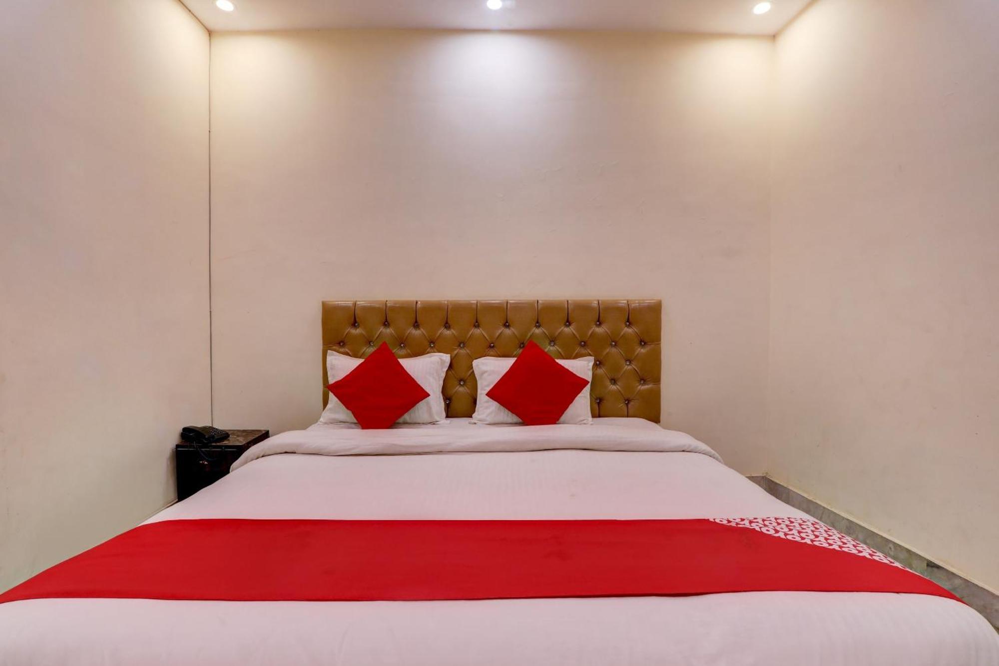 Hotel O Moon Palace Near Sahara Ganj Mall Lucknow Dış mekan fotoğraf