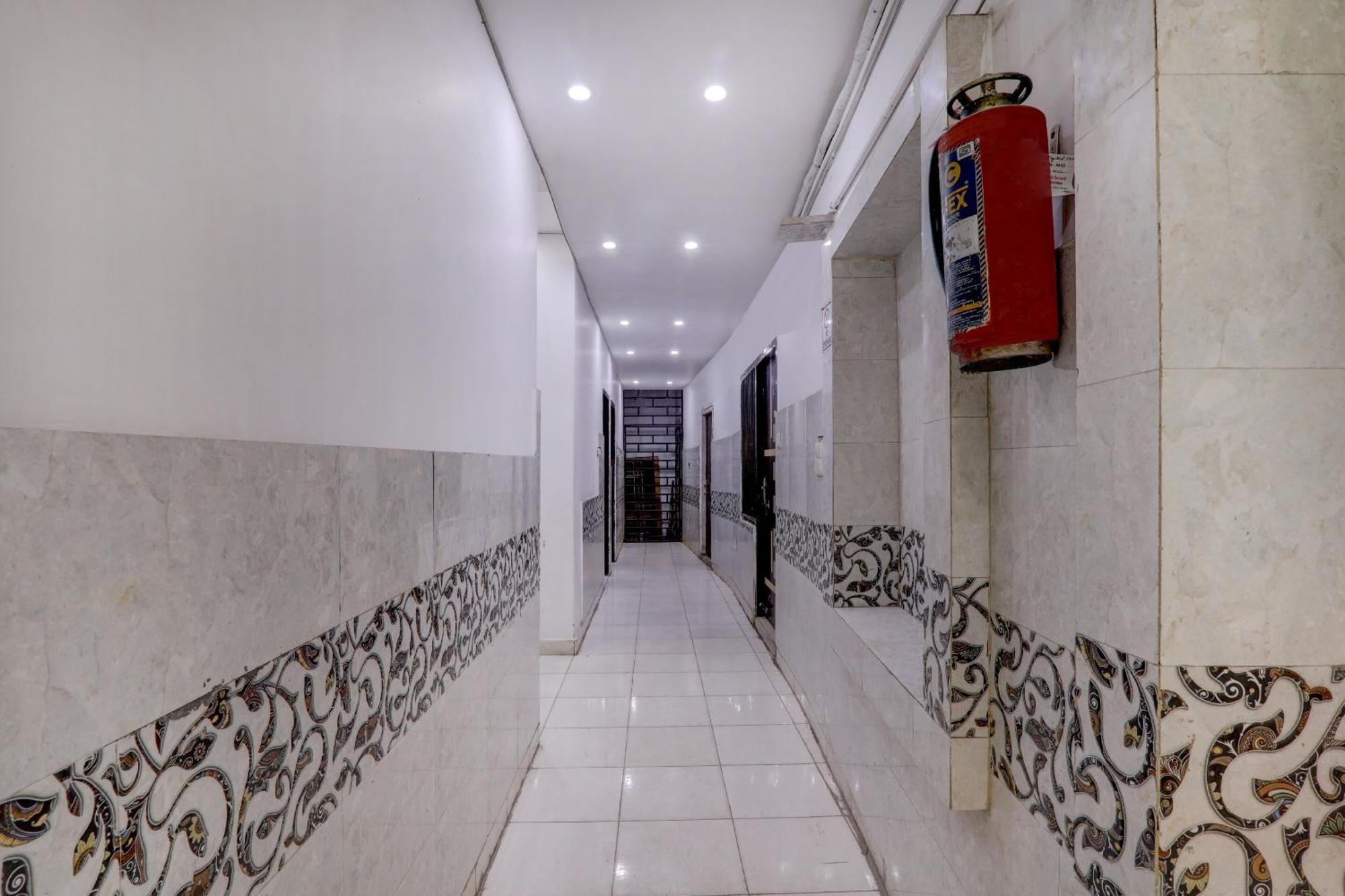 Hotel O Moon Palace Near Sahara Ganj Mall Lucknow Dış mekan fotoğraf